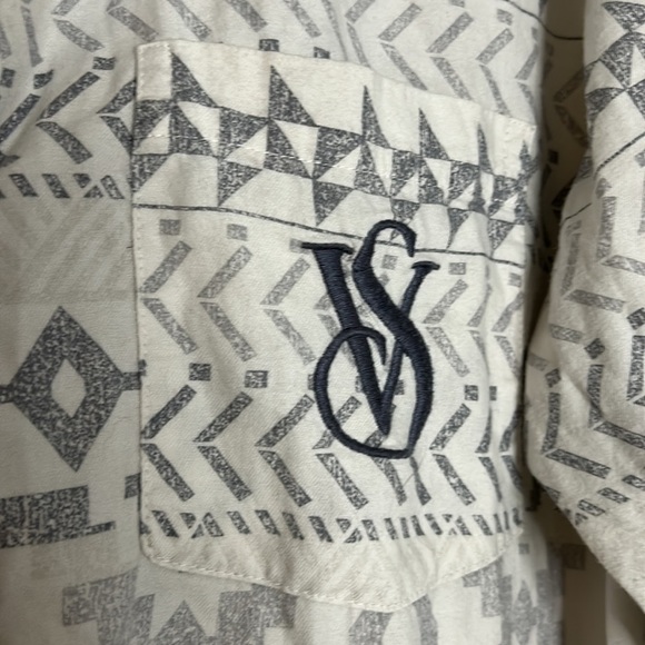 Victoria’s Secret southwest button-down long sleeve flannel sleep shirt large - Picture 2 of 6